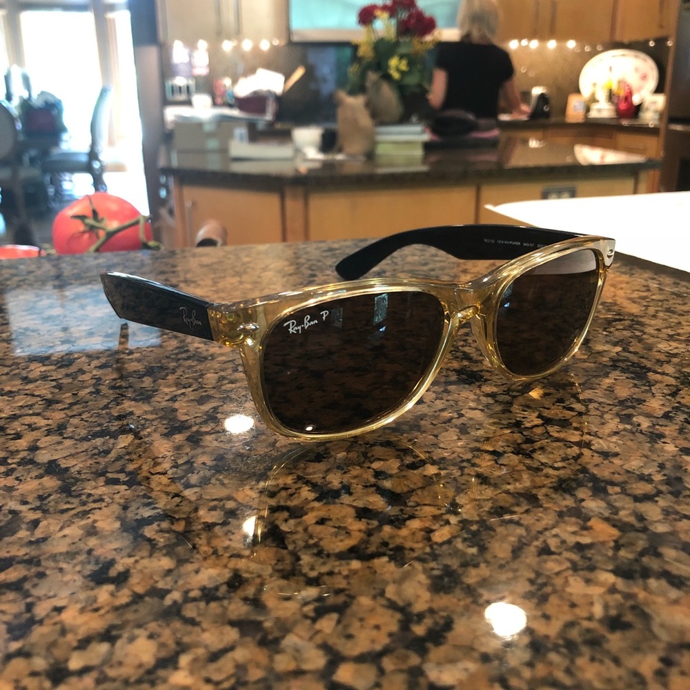 Ray-Ban New Wayfarer Polarized Glasses